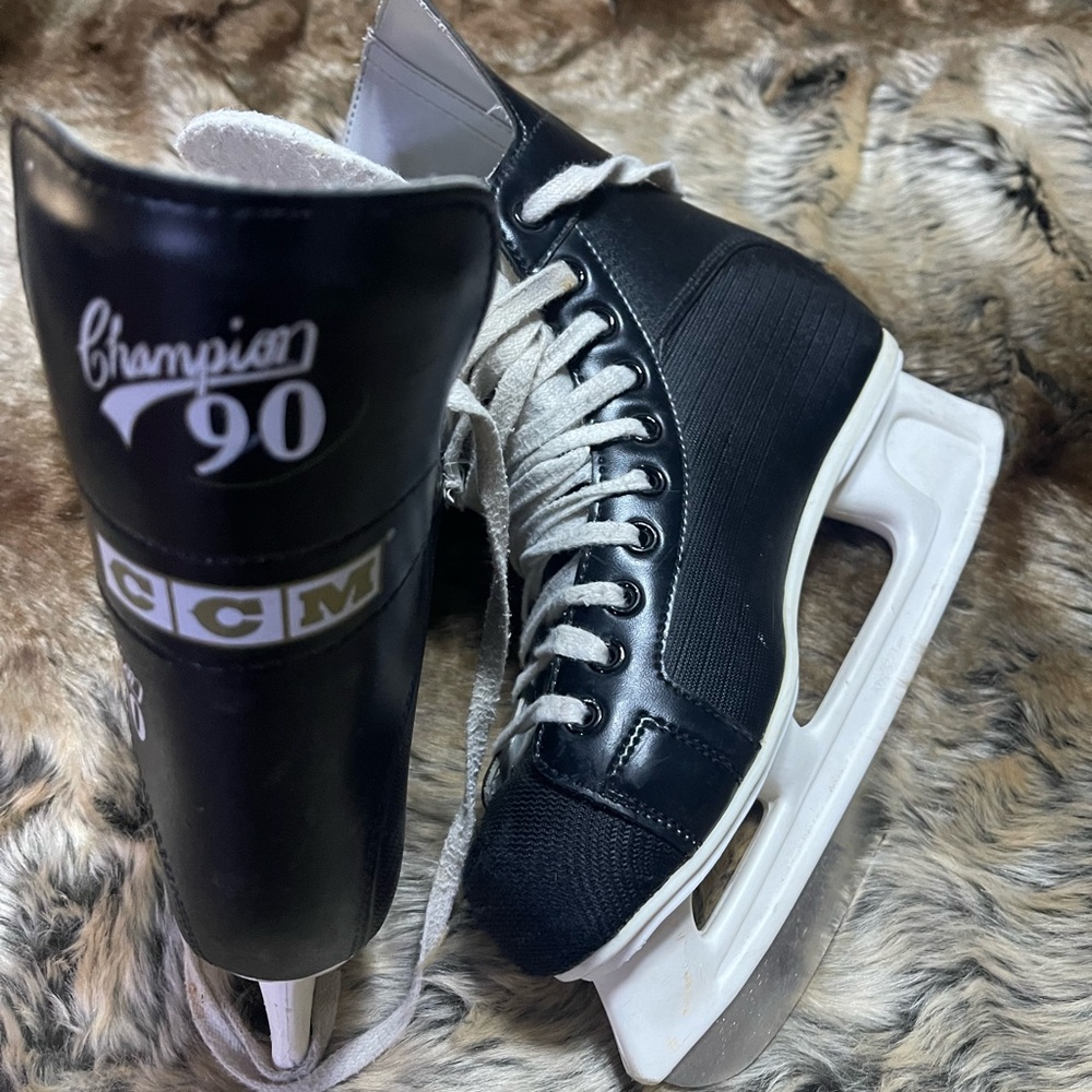 C9 by Champion Black and White Skates